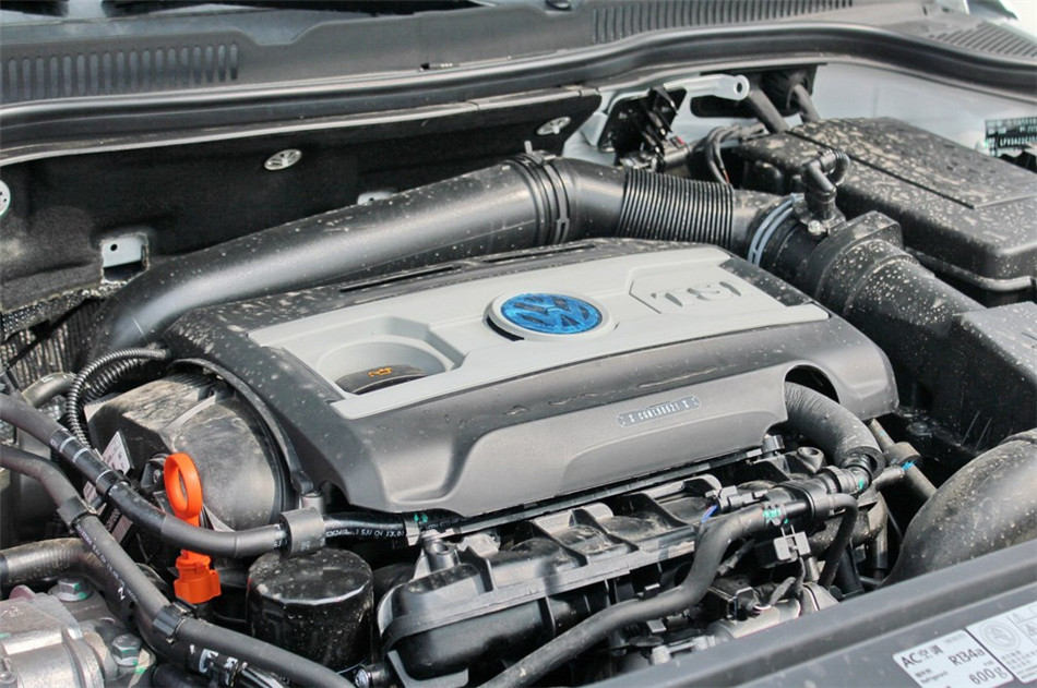 一汽大众CC- 2013款 2.0TSI DSG 豪华型 