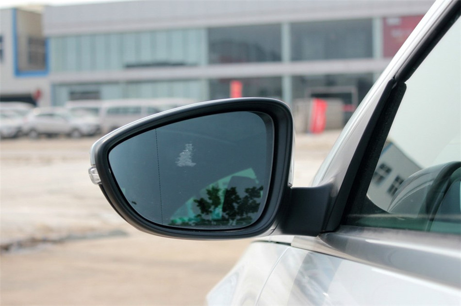 一汽大众CC- 2013款 2.0TSI DSG 豪华型 