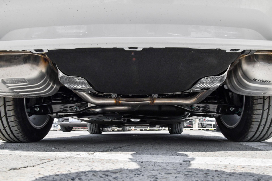 2019款 380TSI 魅颜版 引擎底盘