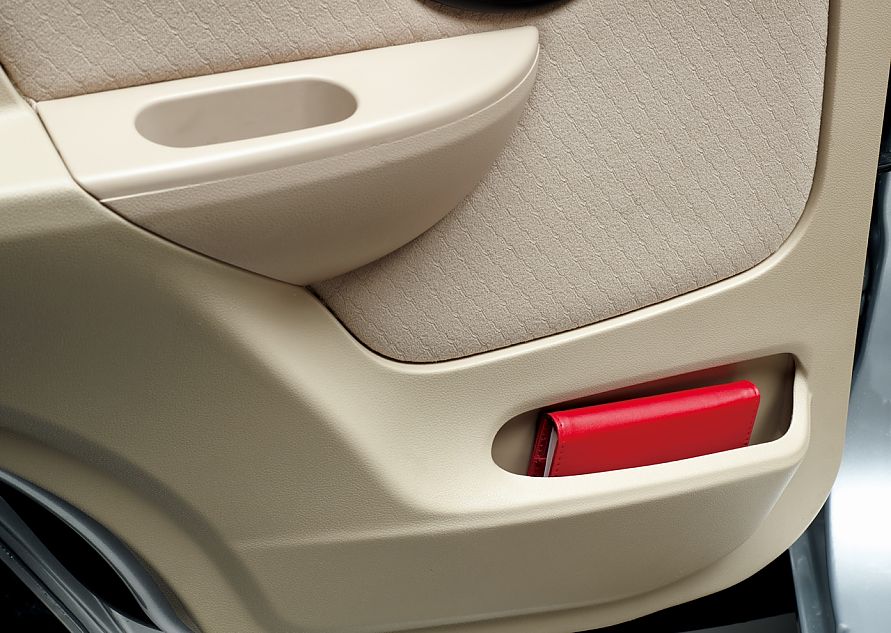 海马王子内饰资料图