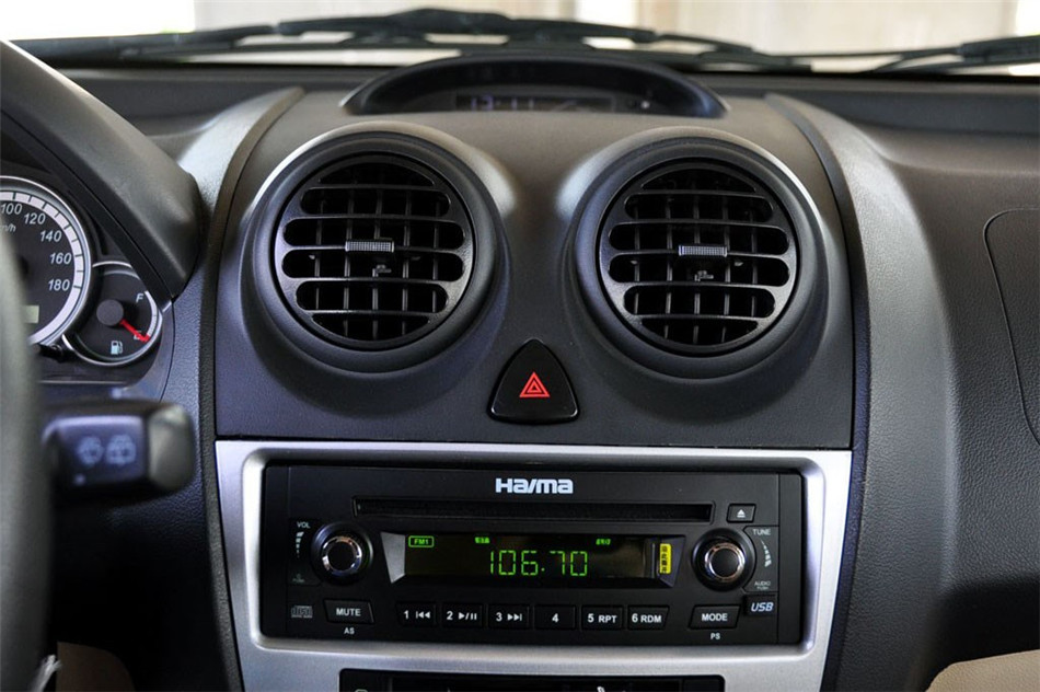 海马王子 2010款 1.0L MT 精英型 内饰