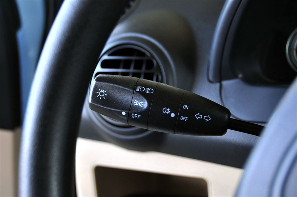 海马王子 2010款 1.0L MT 精英型 内饰