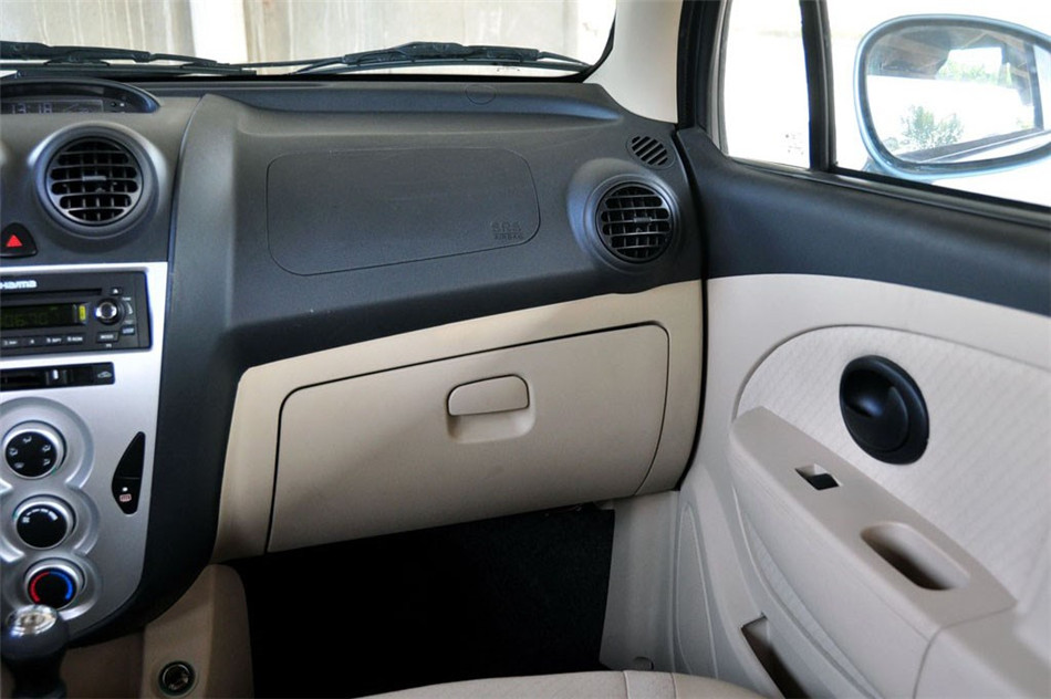 海马王子 2010款 1.0L MT 精英型 内饰