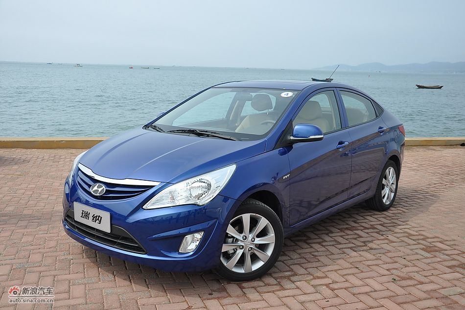 北京现代瑞纳实拍图