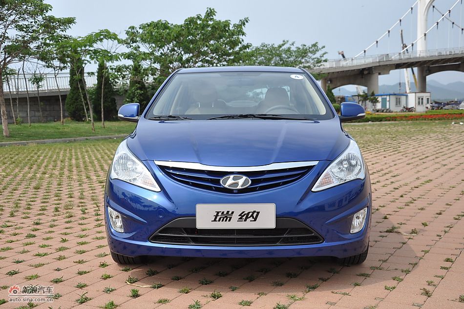 北京现代瑞纳实拍图