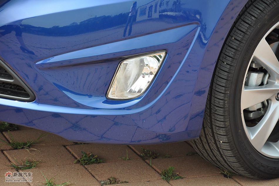 北京现代瑞纳实拍图