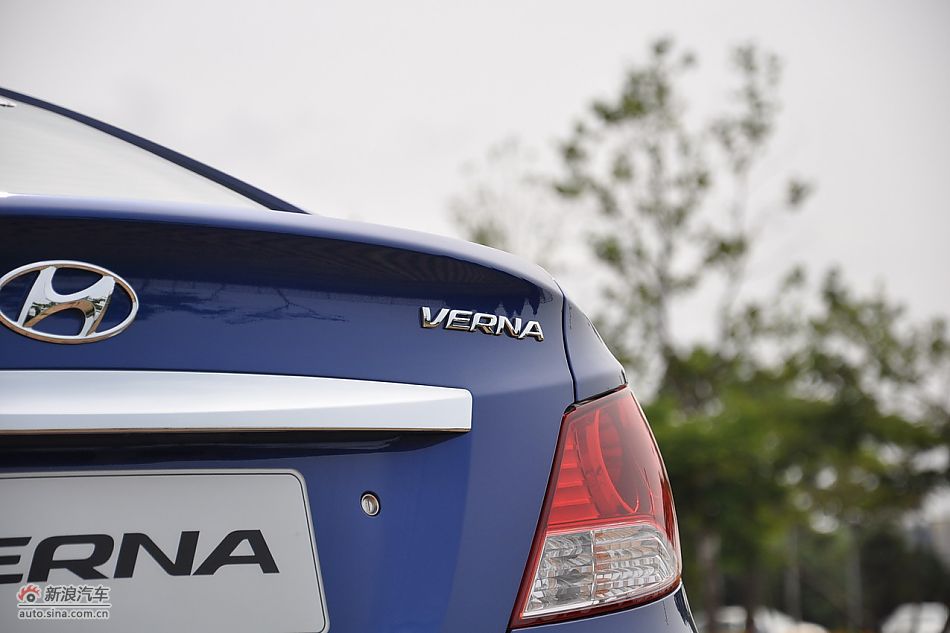 北京现代瑞纳实拍图