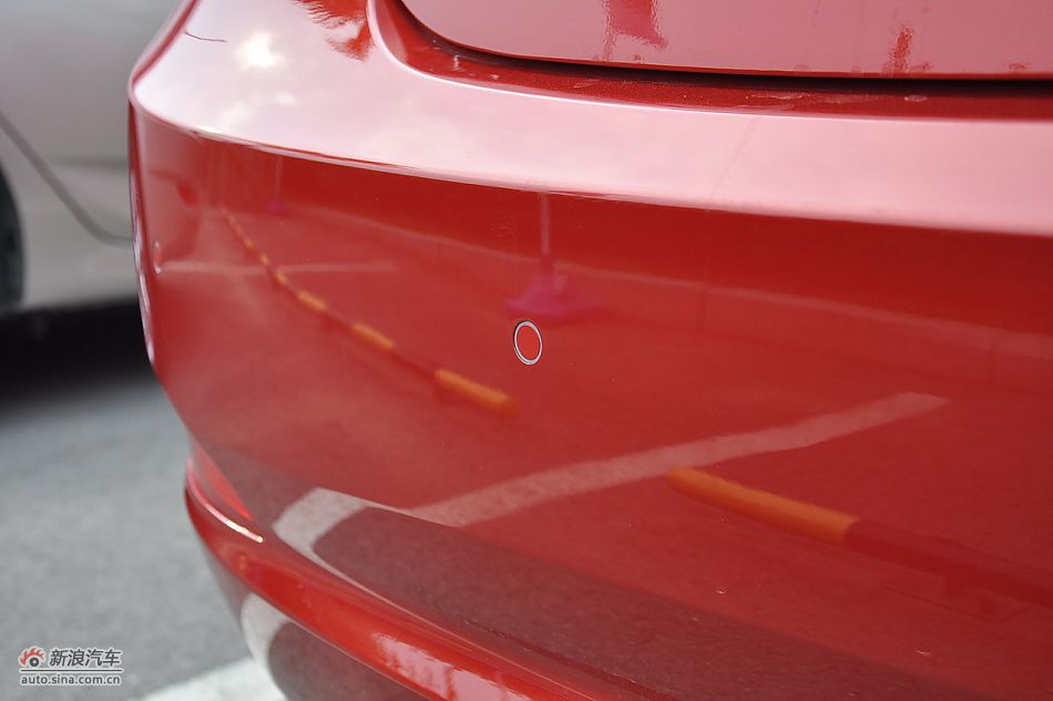 北京现代瑞纳实拍-红色