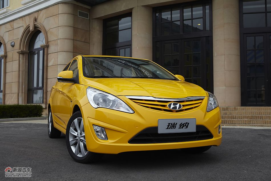 北京现代瑞纳资料图