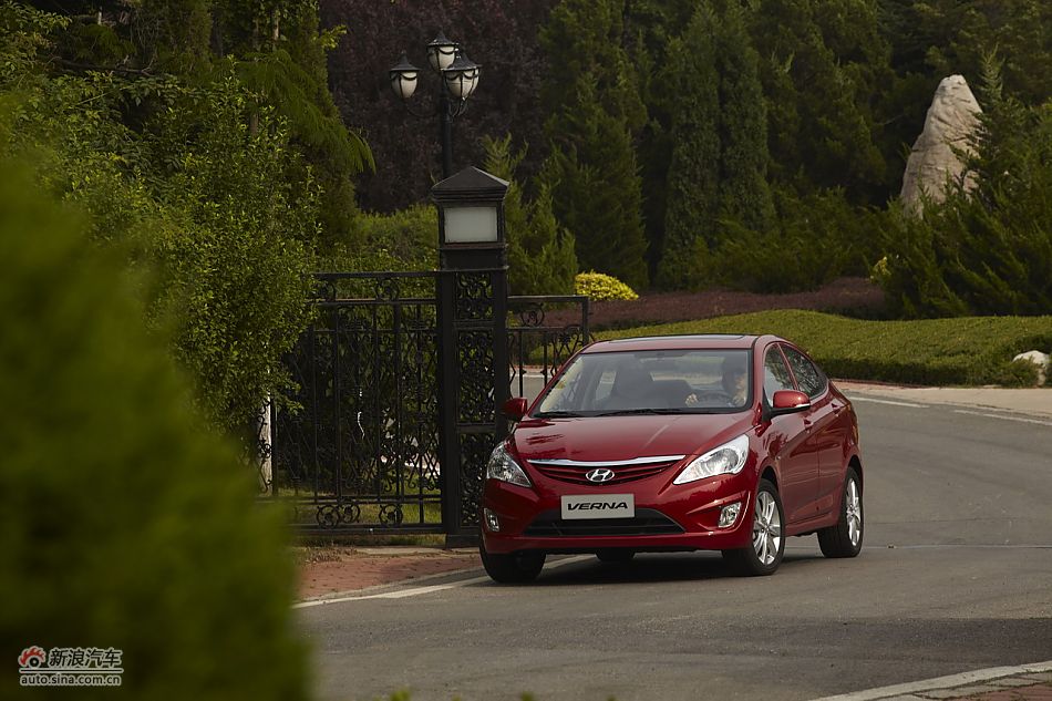 北京现代瑞纳资料图