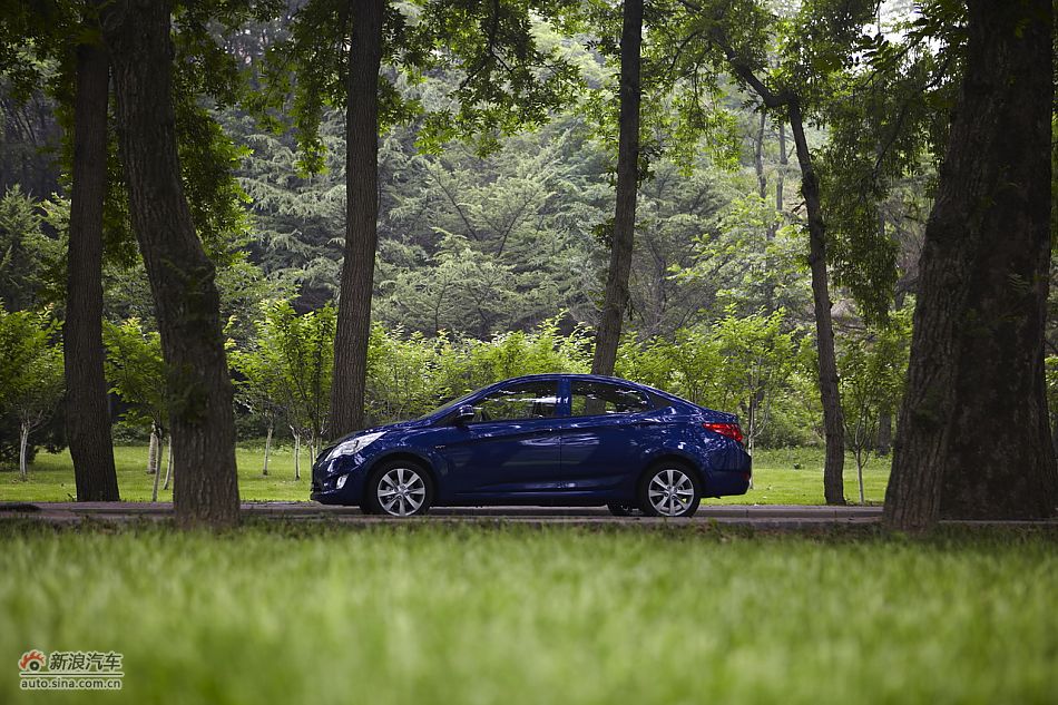 北京现代瑞纳资料图