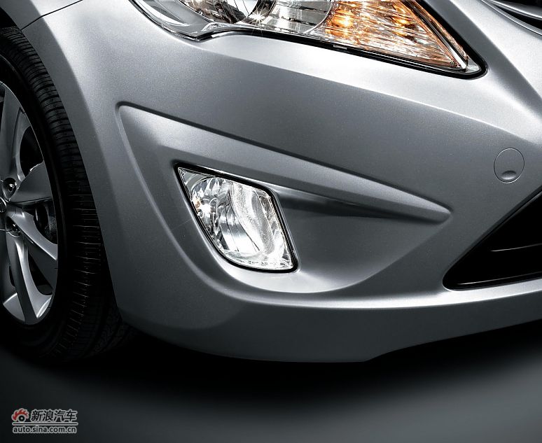 北京现代瑞纳-外观局部