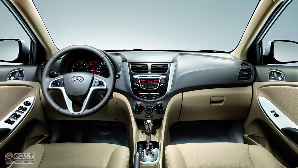 北京现代瑞纳-内饰细节