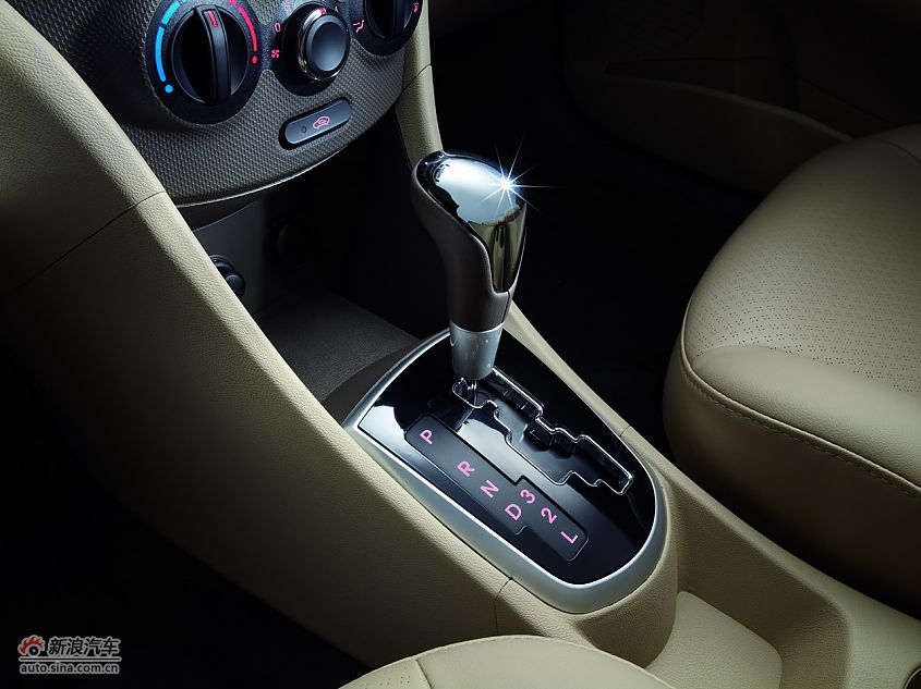 北京现代瑞纳-内饰细节