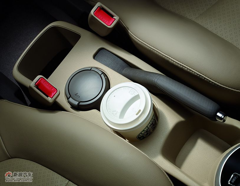 北京现代瑞纳-内饰细节