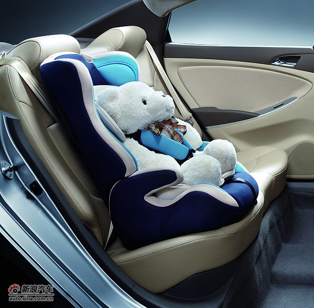 北京现代瑞纳-内饰细节