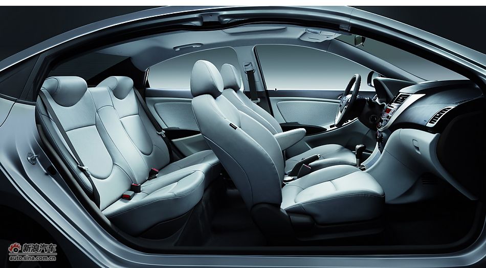 北京现代瑞纳-内饰细节