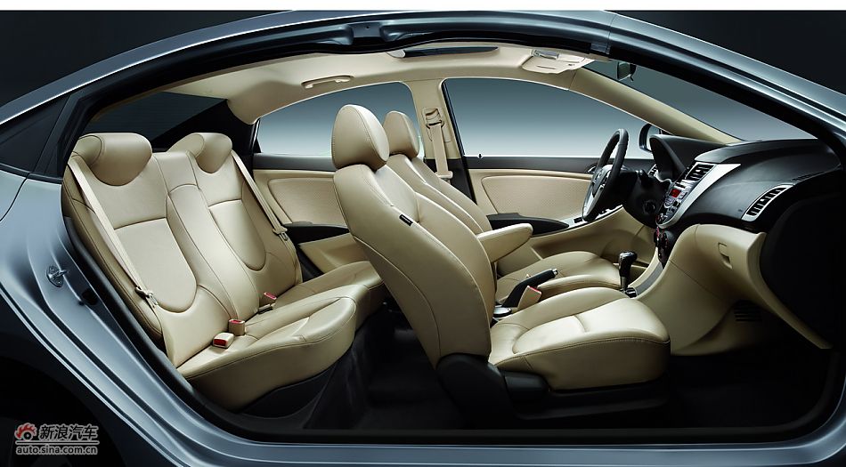 北京现代瑞纳-内饰细节