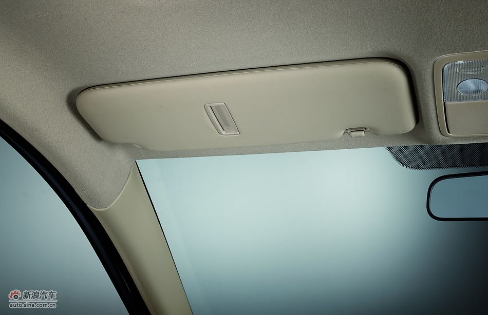 北京现代瑞纳-内饰细节