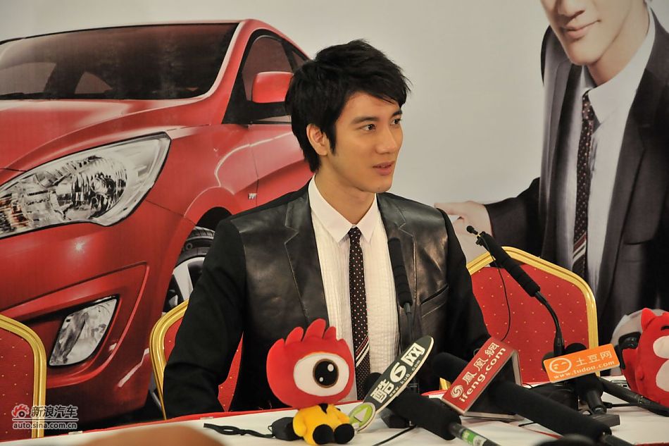 北京现代瑞纳上市现场