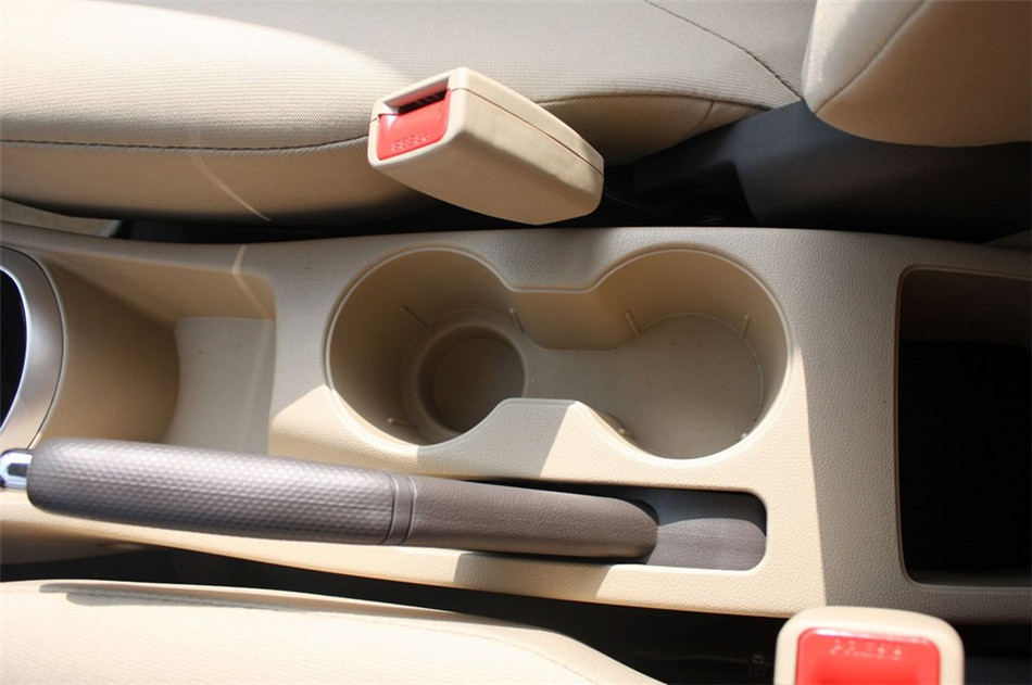 2011款瑞纳两厢1.4自动豪华型