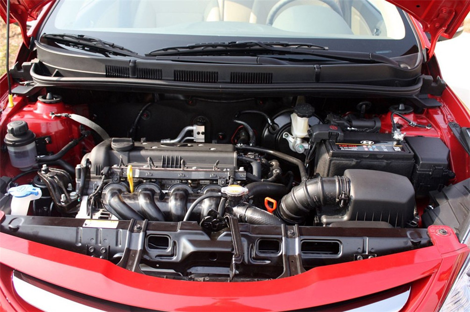 2011款瑞纳两厢1.4自动豪华型