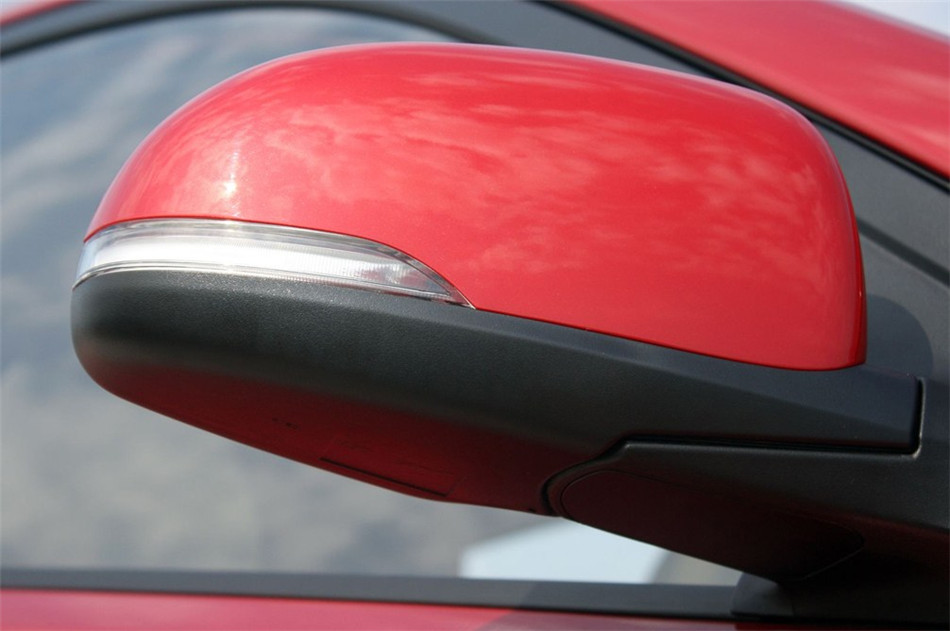 2011款瑞纳两厢1.4自动豪华型