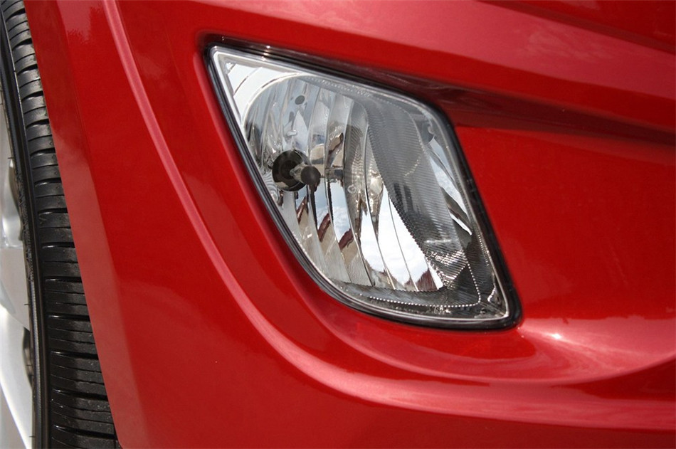 2011款瑞纳两厢1.4自动豪华型