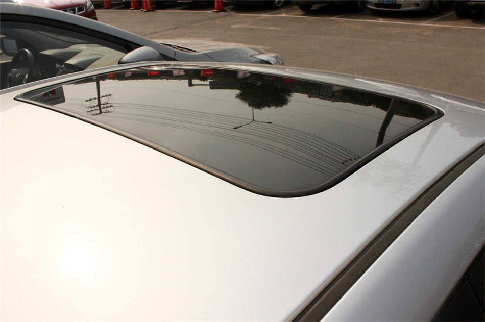 2010款北京现代瑞纳1.6GLS自动