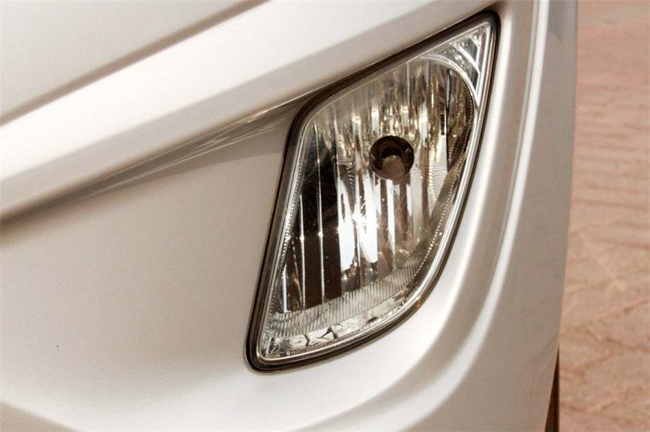 2010款北京现代瑞纳1.6GLS自动