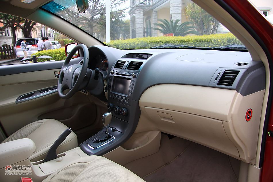 比亚迪L3内饰细节实拍图