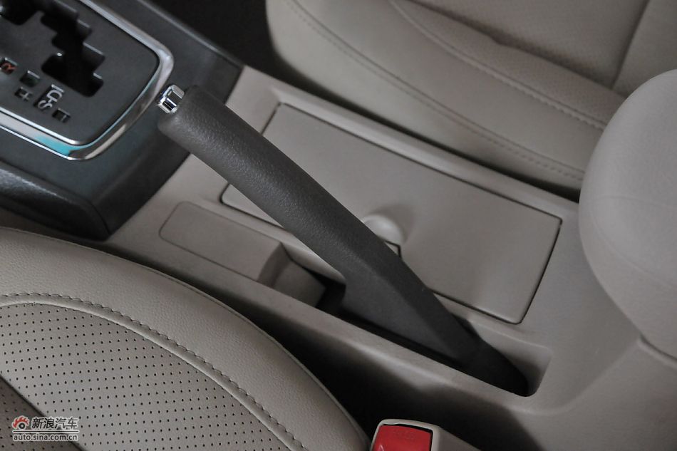 比亚迪L3内饰