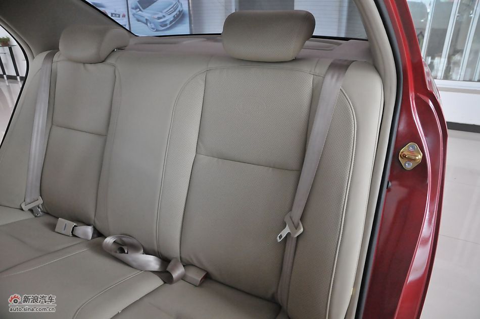 比亚迪L3内饰