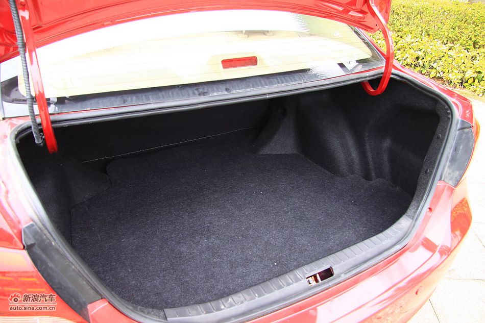 比亚迪L3内饰细节实拍图