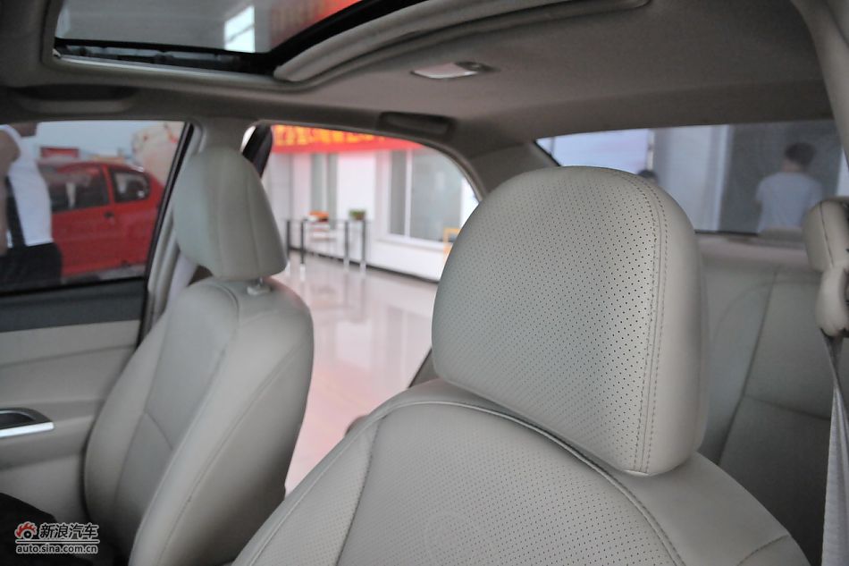 比亚迪L3内饰