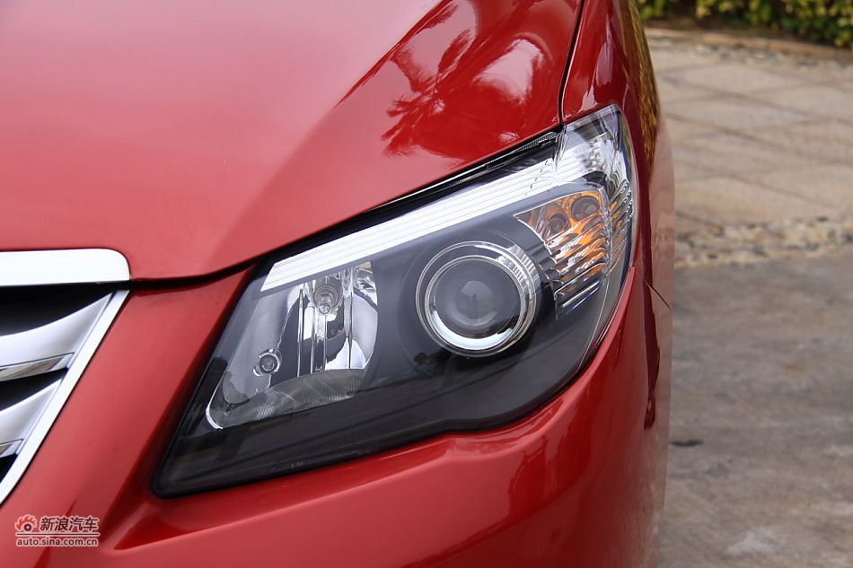 比亚迪L3外观细节实拍图