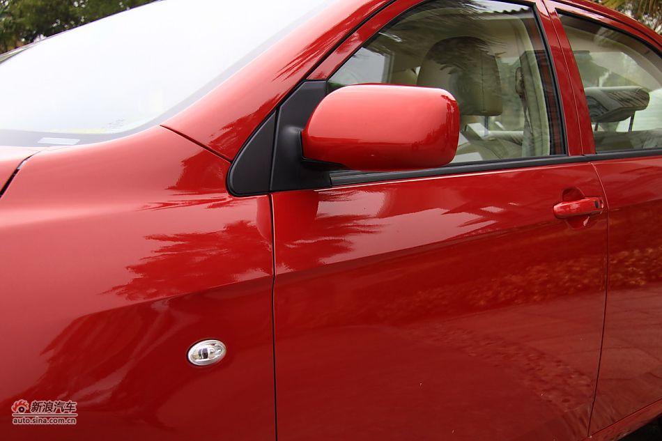 比亚迪L3外观细节实拍图