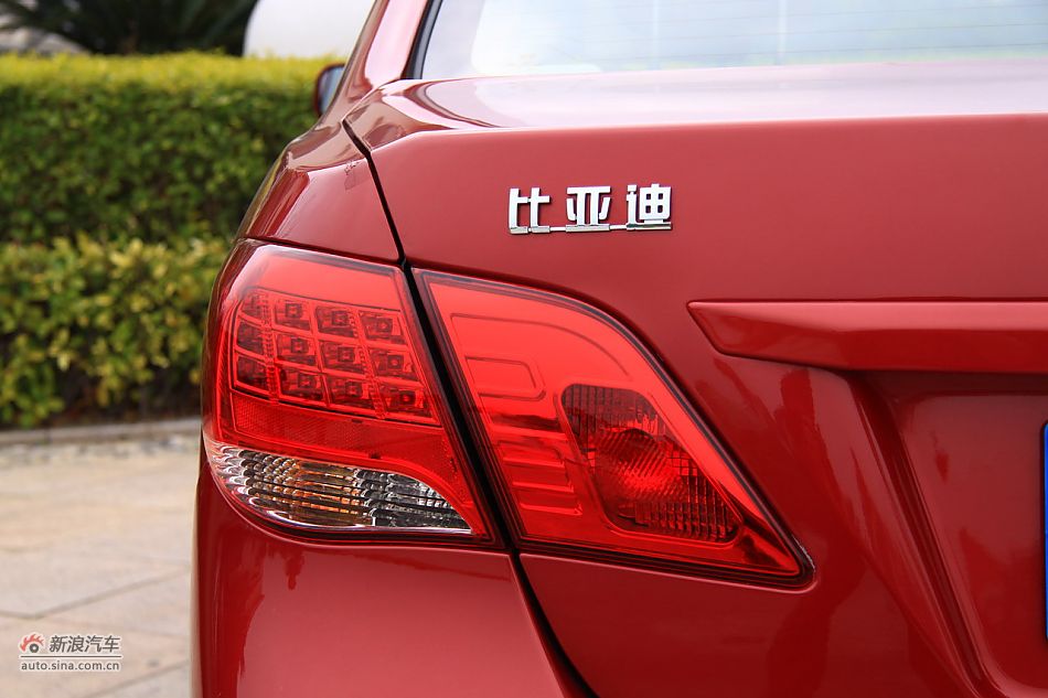 比亚迪L3外观细节实拍图