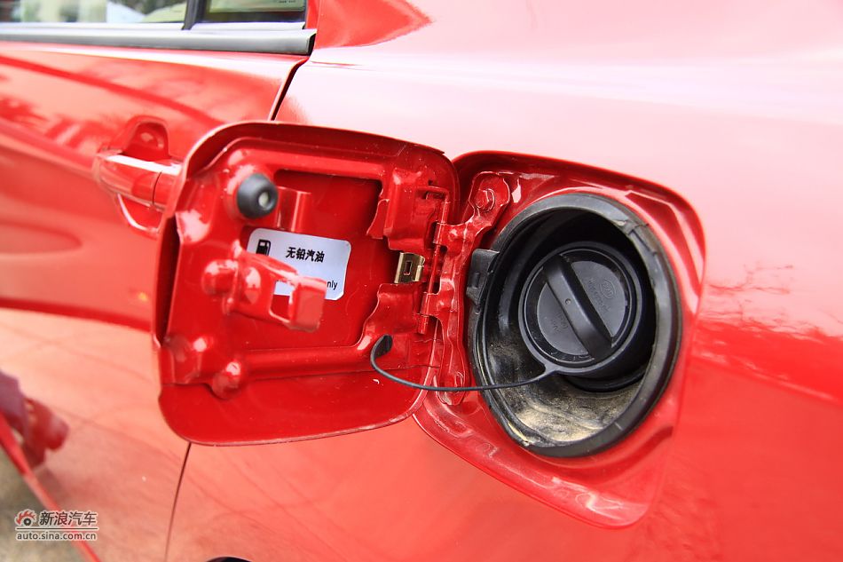 比亚迪L3外观细节实拍图