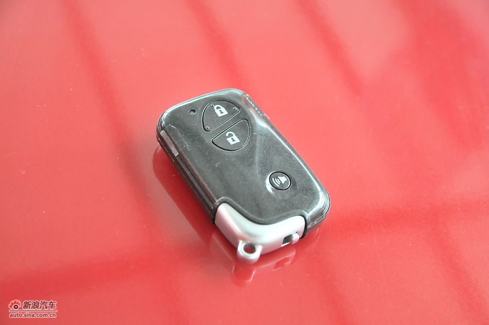比亚迪L3遥控钥匙