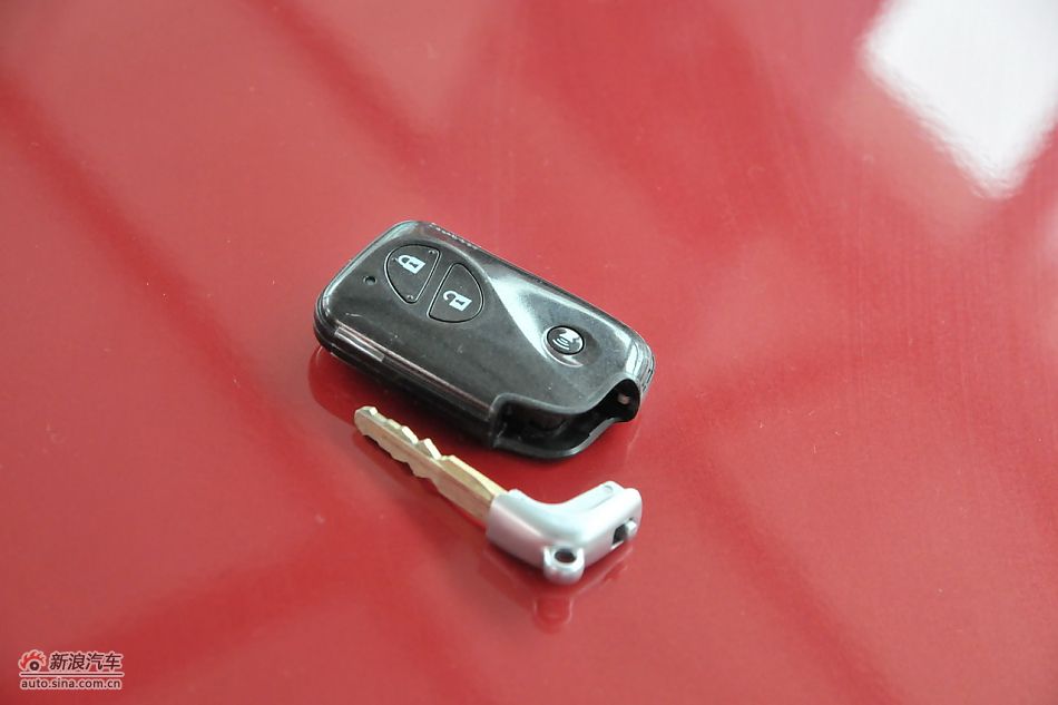 比亚迪L3遥控钥匙