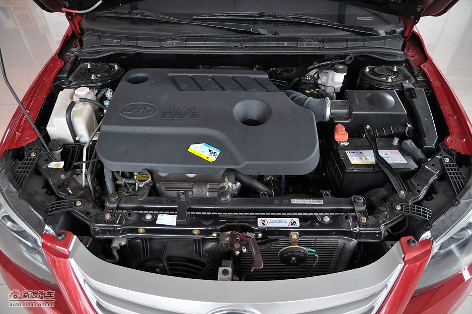 比亚迪L3发动机舱