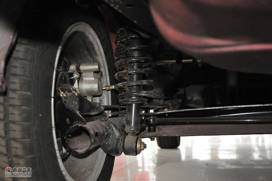 比亚迪L3底盘悬挂