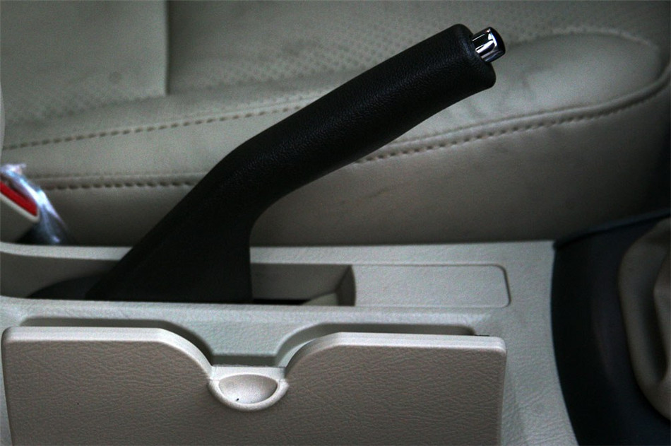 L3 2012款 1.8L CVT 尊贵型 内饰