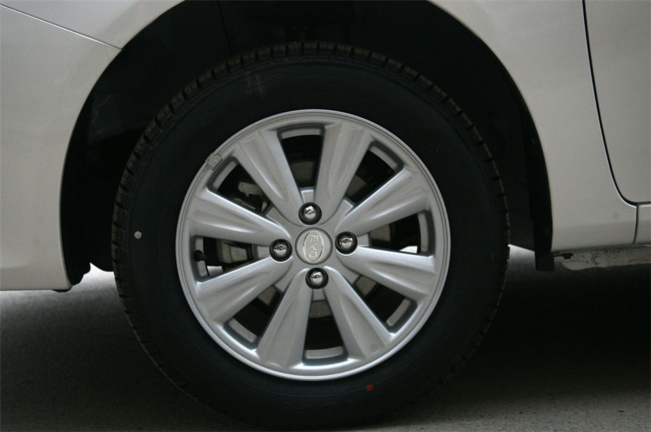 L3 2012款 1.8L CVT 尊贵型 其他