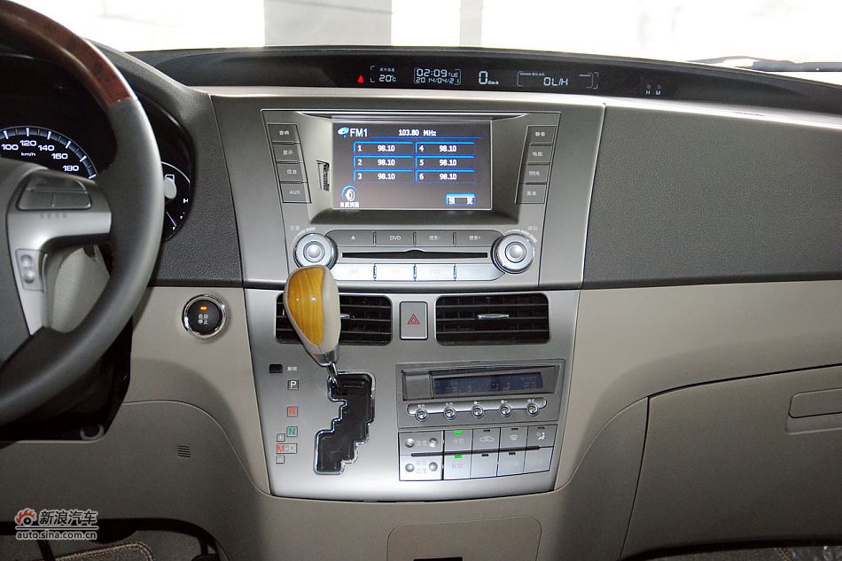 2011款比亚迪M6高清到店实拍