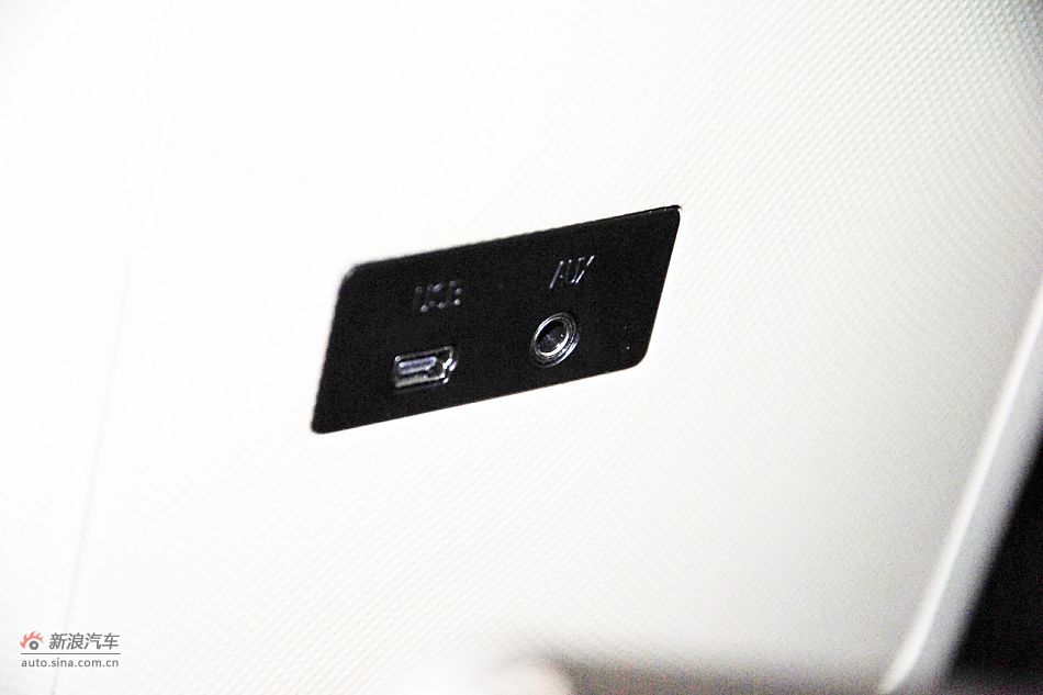 2011款比亚迪M6高清到店实拍