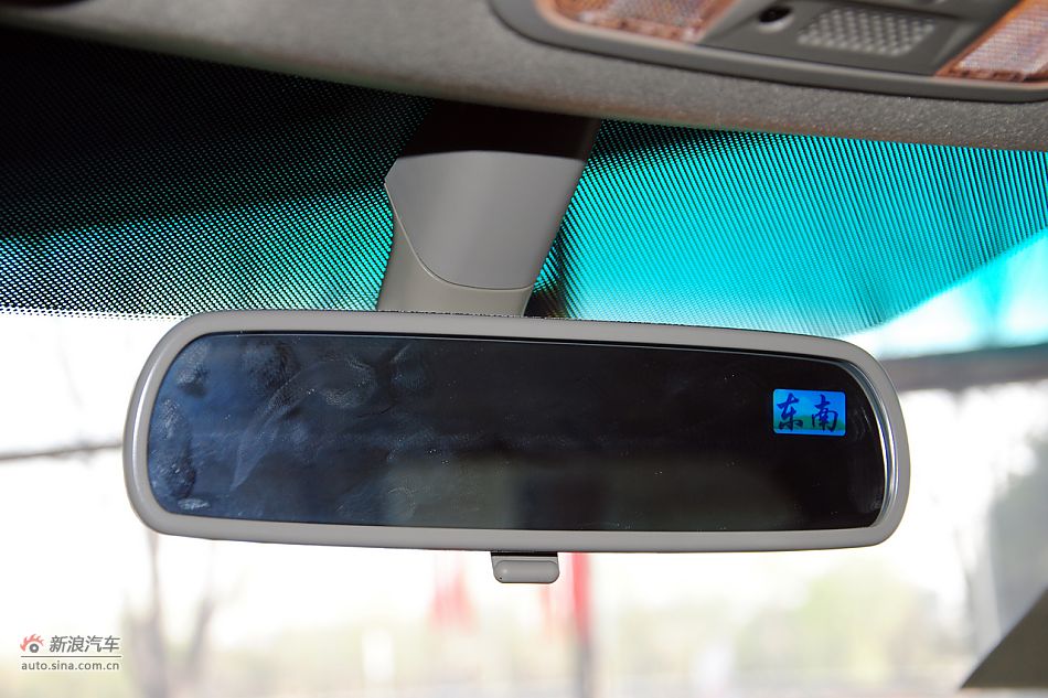 2011款比亚迪M6高清到店实拍