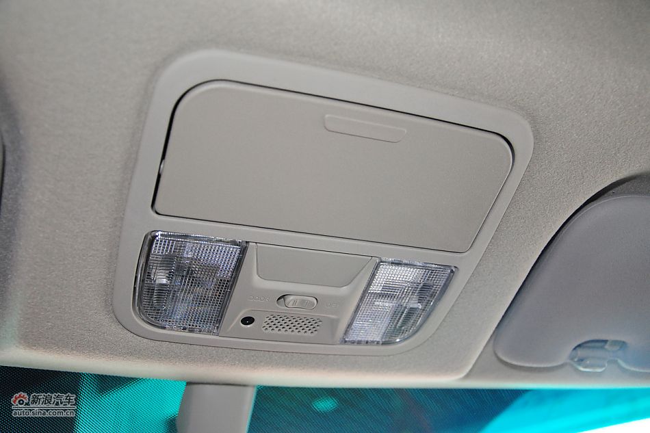 2011款比亚迪M6高清到店实拍