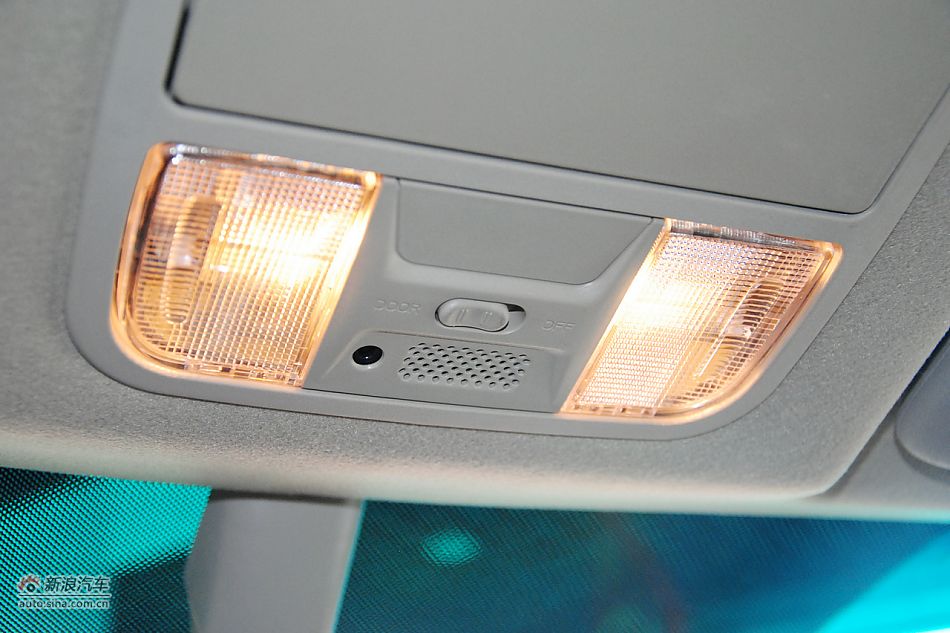 2011款比亚迪M6高清到店实拍